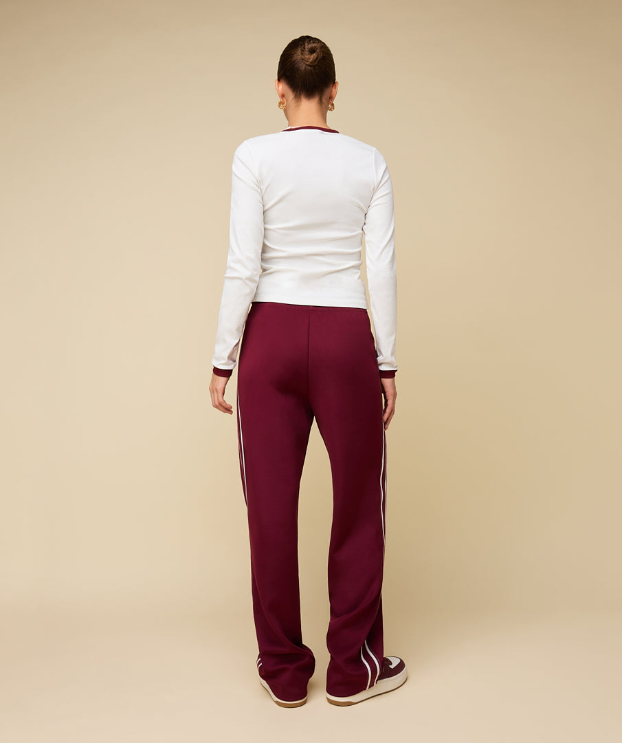 HC LONG SLEEVE - WHITE/BURGUNDY